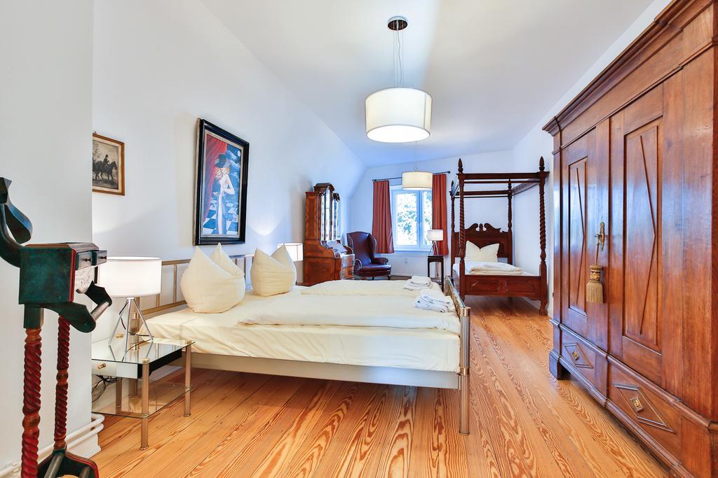 Riverside Apartment *